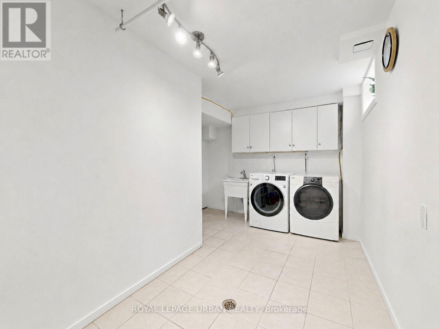 11 Caronridge Crescent, Toronto, Ontario  M1W 1L1 - Photo 33 - E13256890