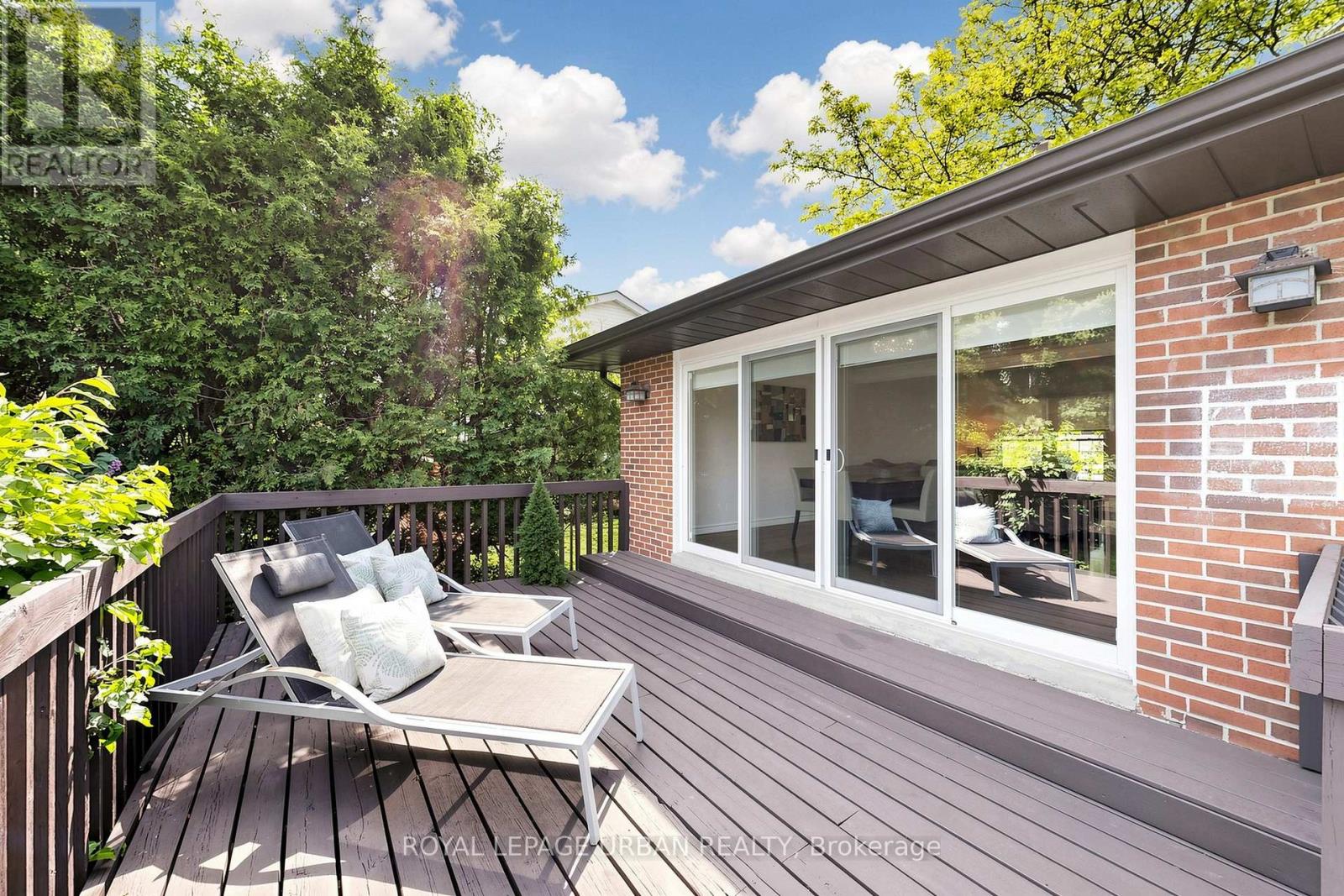 11 Caronridge Crescent, Toronto, Ontario  M1W 1L1 - Photo 39 - E13256890