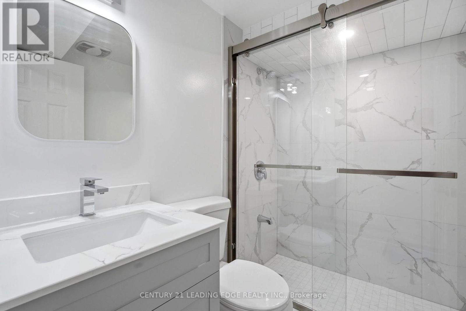 8 Hialeah Crescent, Whitby, Ontario  L1N 6R1 - Photo 27 - E13257090