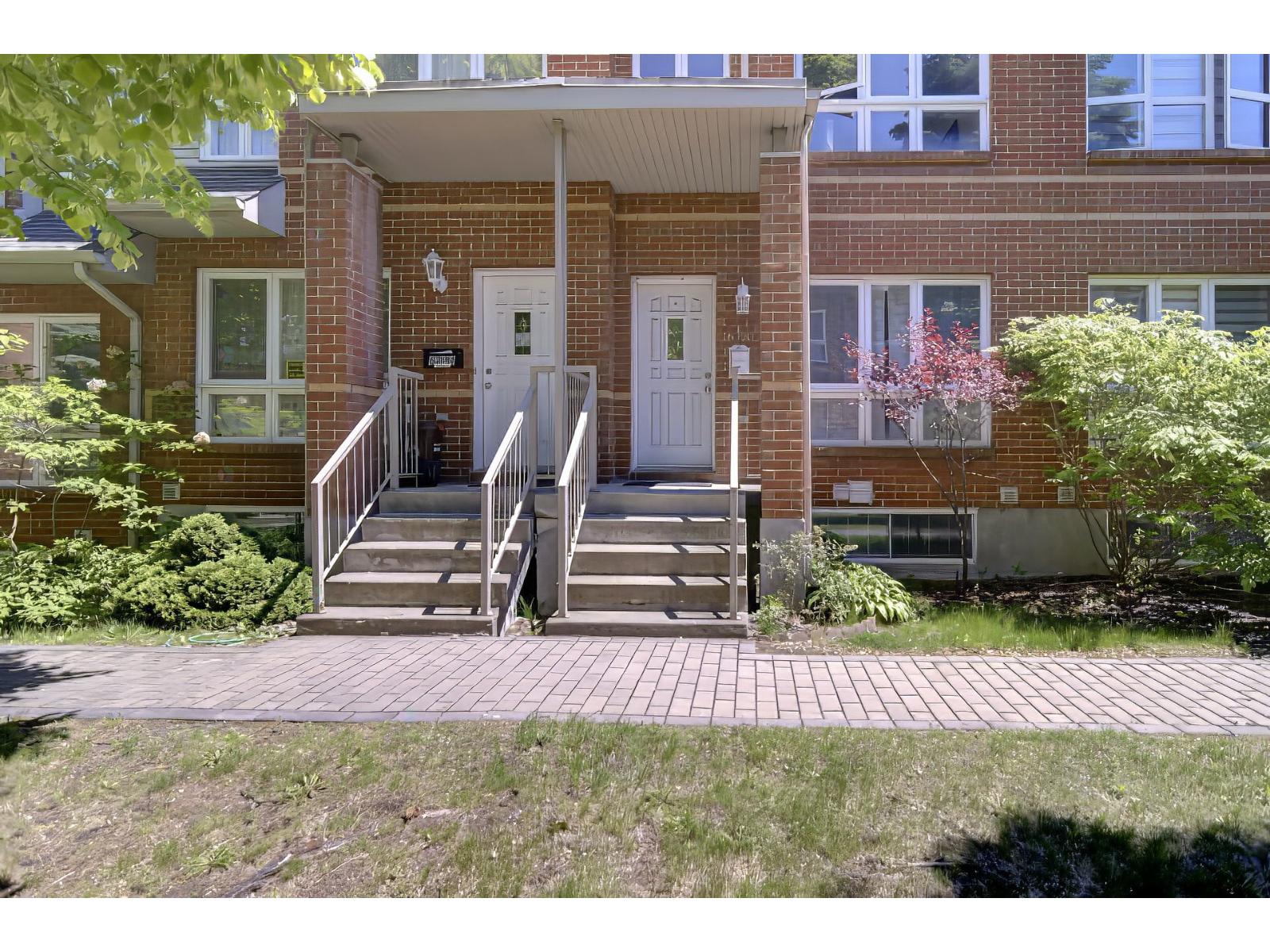 6220 Boul. Pie-IX Montréal (Rosemont/La Petite-Patrie) Quebec Canada H1X3N5 2