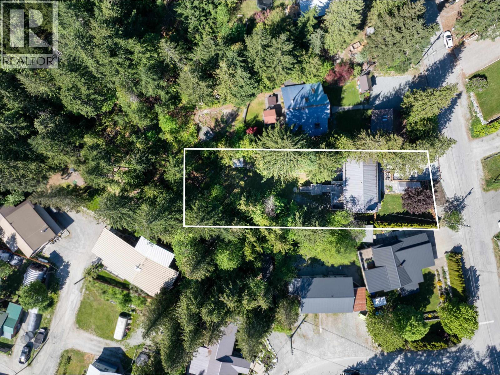 1350 Fernwood Drive, Pemberton, British Columbia  V0N 2L0 - Photo 40 - R3121156