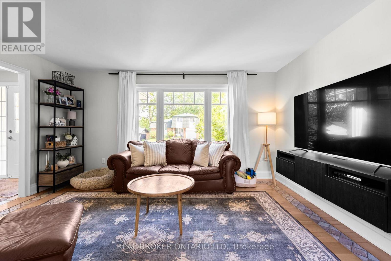 54 Farmingdale Crescent, Barrie, Ontario  L4M 5E5 - Photo 10 - S13257336