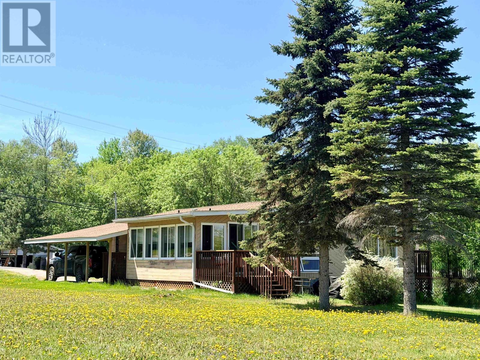 1402 Ottawa Street, Kenora, Ontario  P0X 1C0 - Photo 2 - TB2601378