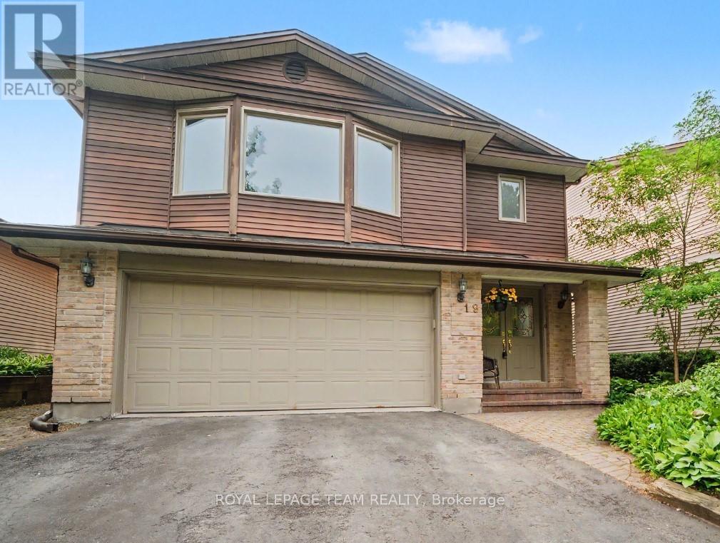 19 Hackett Street, Ottawa, Ontario  K1V 0P9 - Photo 2 - X13029584