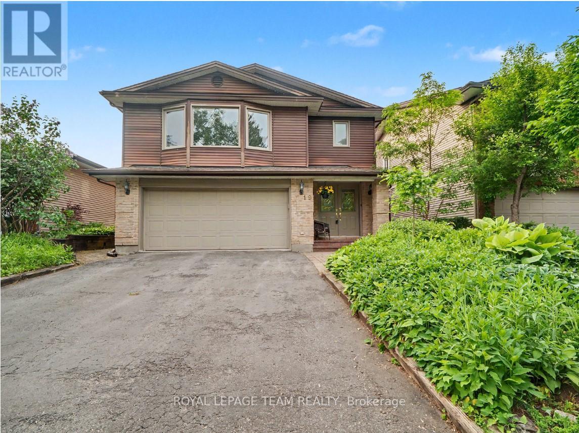 19 Hackett Street, Ottawa, Ontario  K1V 0P9 - Photo 3 - X13029584