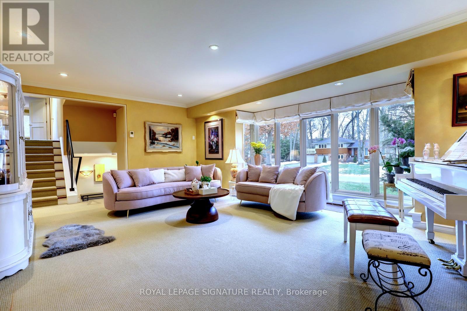 1497 Randor Drive, Mississauga, Ontario  L3J 3C6 - Photo 10 - W13256902