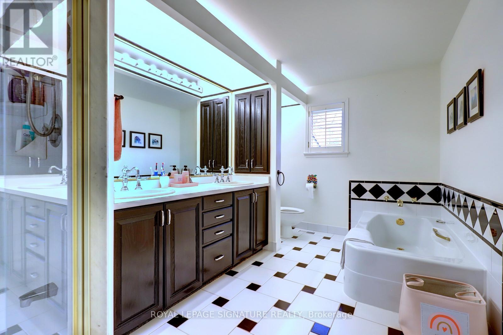 1497 Randor Drive, Mississauga, Ontario  L3J 3C6 - Photo 30 - W13256902