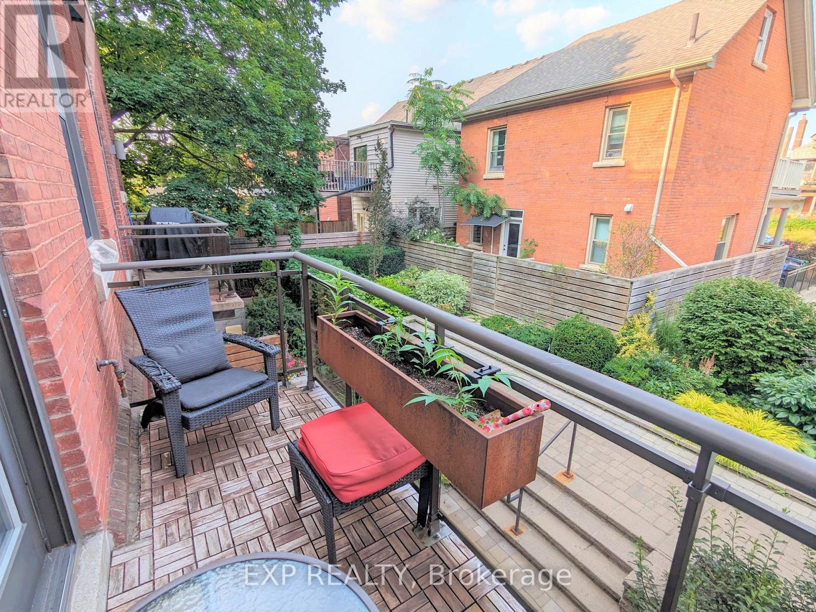 206 - 152 Annette Street, Toronto, Ontario  M6P 1P4 - Photo 16 - W13256926