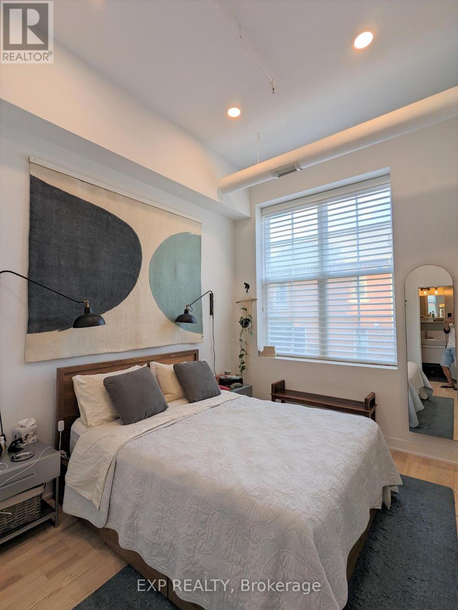 206 - 152 Annette Street, Toronto, Ontario  M6P 1P4 - Photo 6 - W13256926