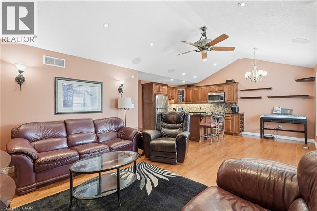 44 Selkirk Avenue, Hamilton, Ontario  L8H 5L7 - Photo 8 - 40826415