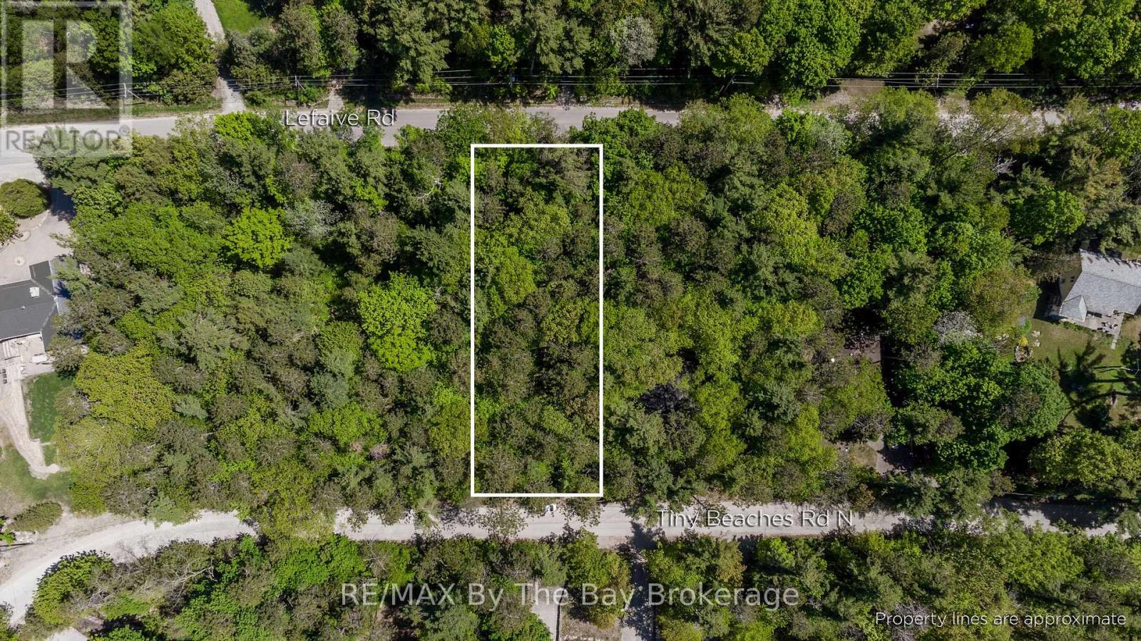 249 Tiny Beaches Road N, Tiny, Ontario  L0L 2J0 - Photo 2 - S13262222