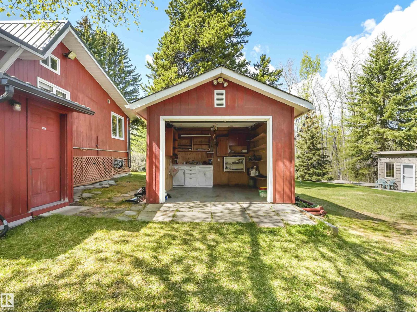 22 Lake Street, Rural Lac Ste. Anne County, Alberta  T0E 0N0 - Photo 41 - E4489587