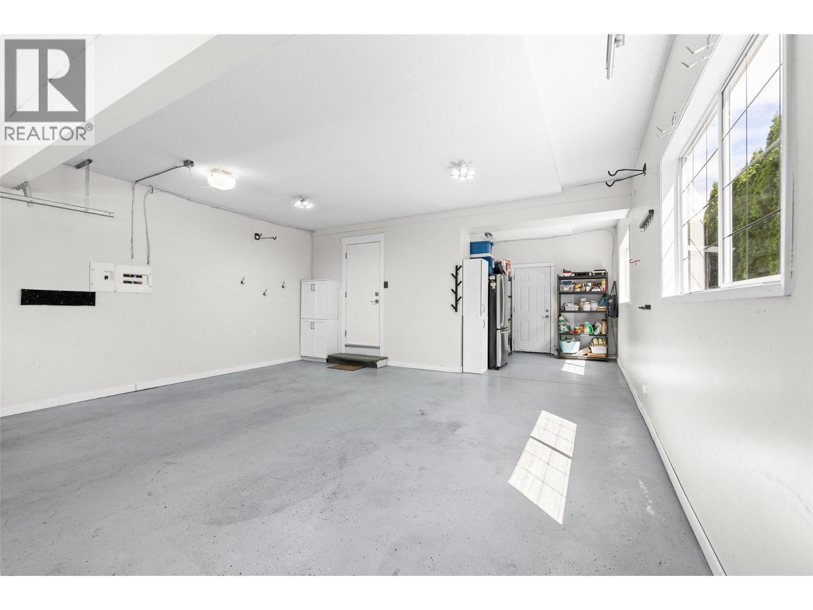 882 Roma Court Kelowna Photo 35