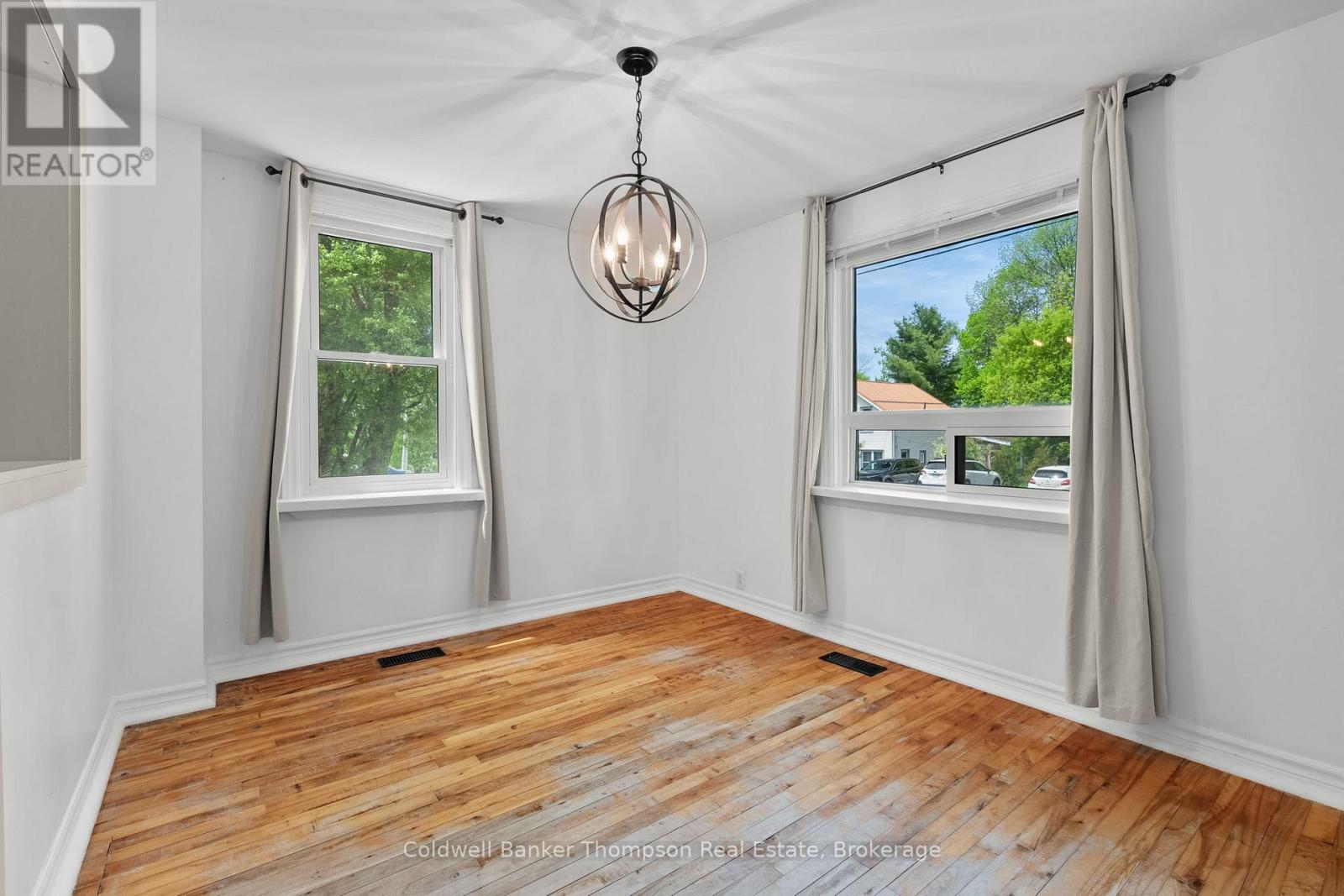 13 Johanna Street, Huntsville, Ontario  P1H 1T9 - Photo 12 - X13259076