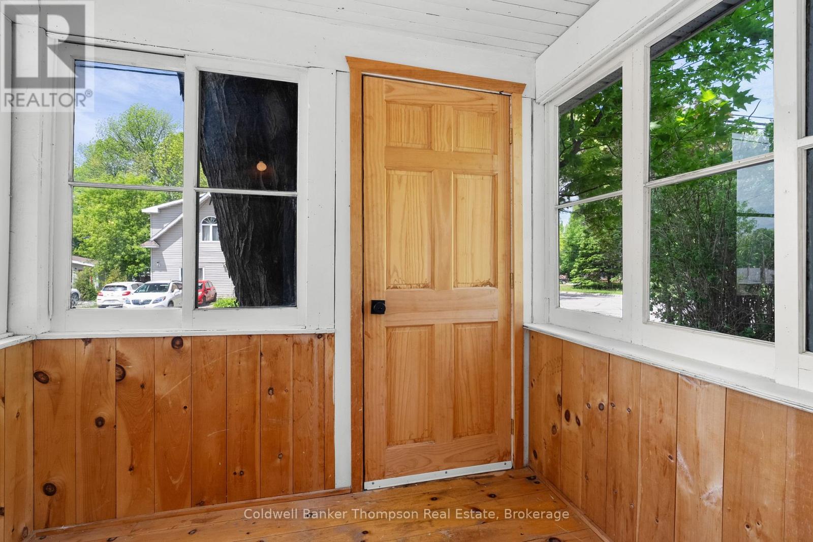 13 Johanna Street, Huntsville, Ontario  P1H 1T9 - Photo 4 - X13259076