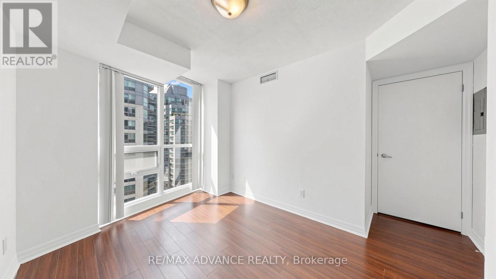1805 - 12 Yonge Street, Toronto, Ontario  M5E 1Z9 - Photo 22 - C12982482
