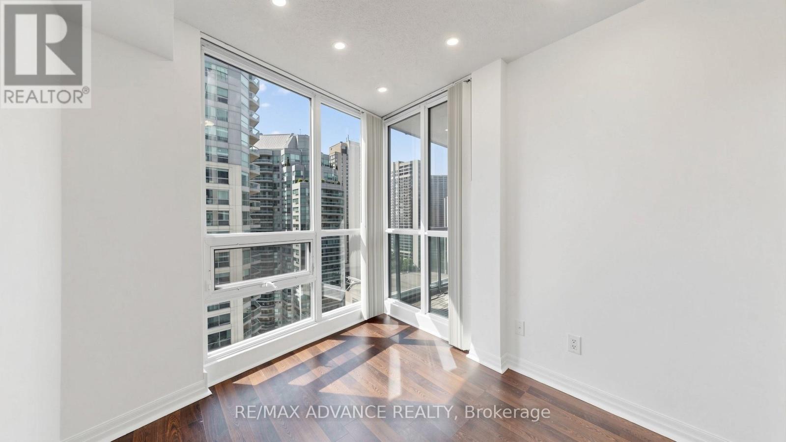 1805 - 12 Yonge Street, Toronto, Ontario  M5E 1Z9 - Photo 26 - C12982482