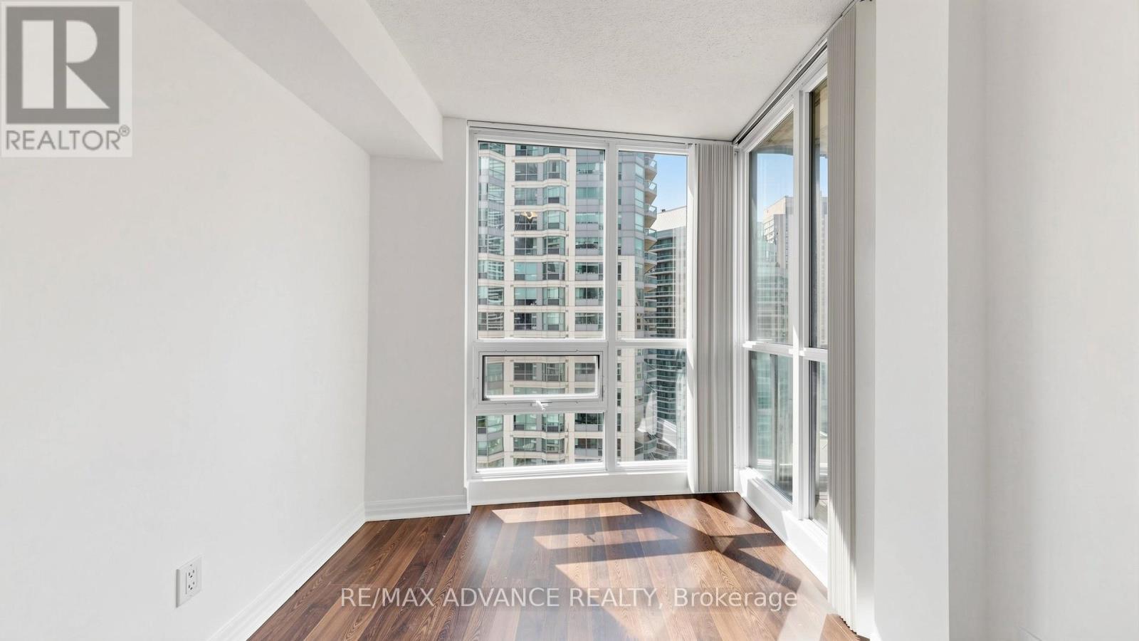 1805 - 12 Yonge Street, Toronto, Ontario  M5E 1Z9 - Photo 27 - C12982482
