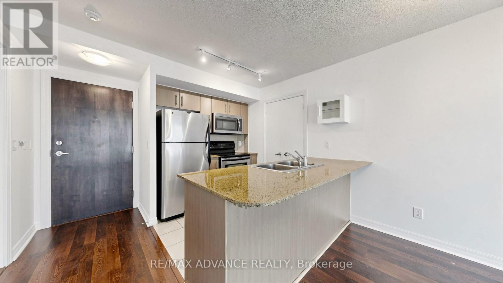 1805 - 12 Yonge Street, Toronto, Ontario  M5E 1Z9 - Photo 7 - C12982482