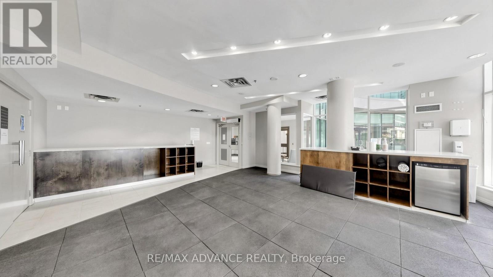1805 - 12 Yonge Street, Toronto, Ontario  M5E 1Z9 - Photo 44 - C12982482