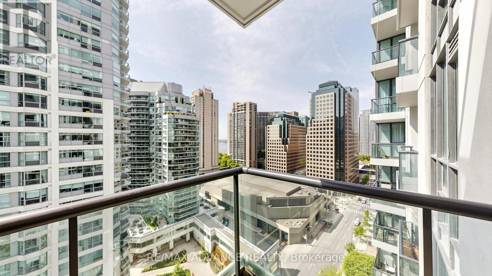 1805 - 12 Yonge Street, Toronto, Ontario  M5E 1Z9 - Photo 31 - C12982482