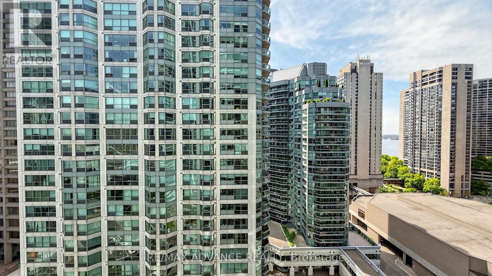1805 - 12 Yonge Street, Toronto, Ontario  M5E 1Z9 - Photo 33 - C12982482