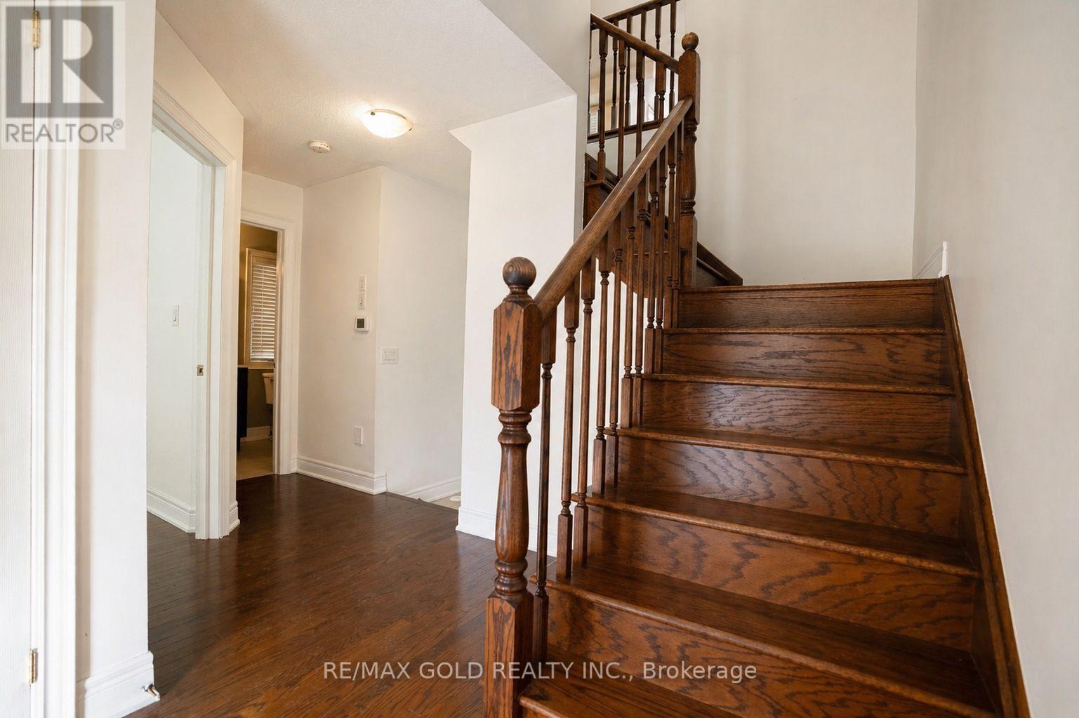 2032 Lakeshore Road W, Mississauga, Ontario  L5J 1J8 - Photo 6 - W13054302