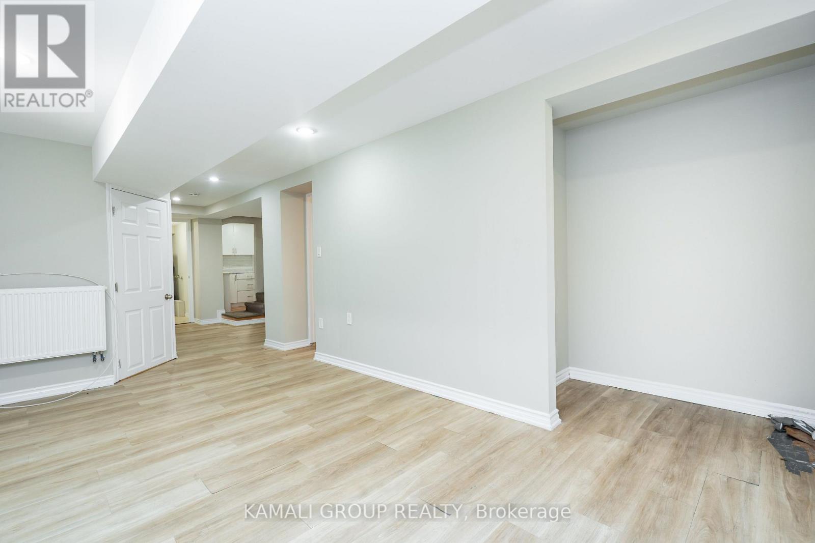 Bsmt - 25 Spadina Avenue, Hamilton, Ontario  L8M 2W8 - Photo 4 - X13254676