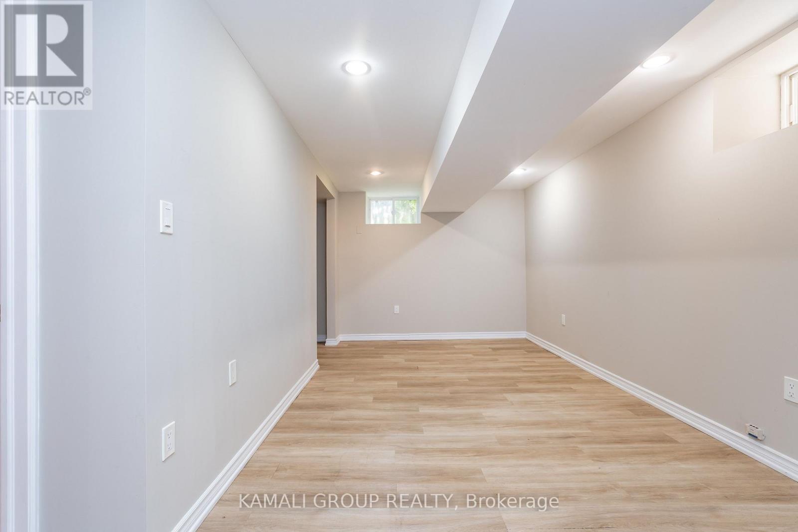 Bsmt - 25 Spadina Avenue, Hamilton, Ontario  L8M 2W8 - Photo 3 - X13254676