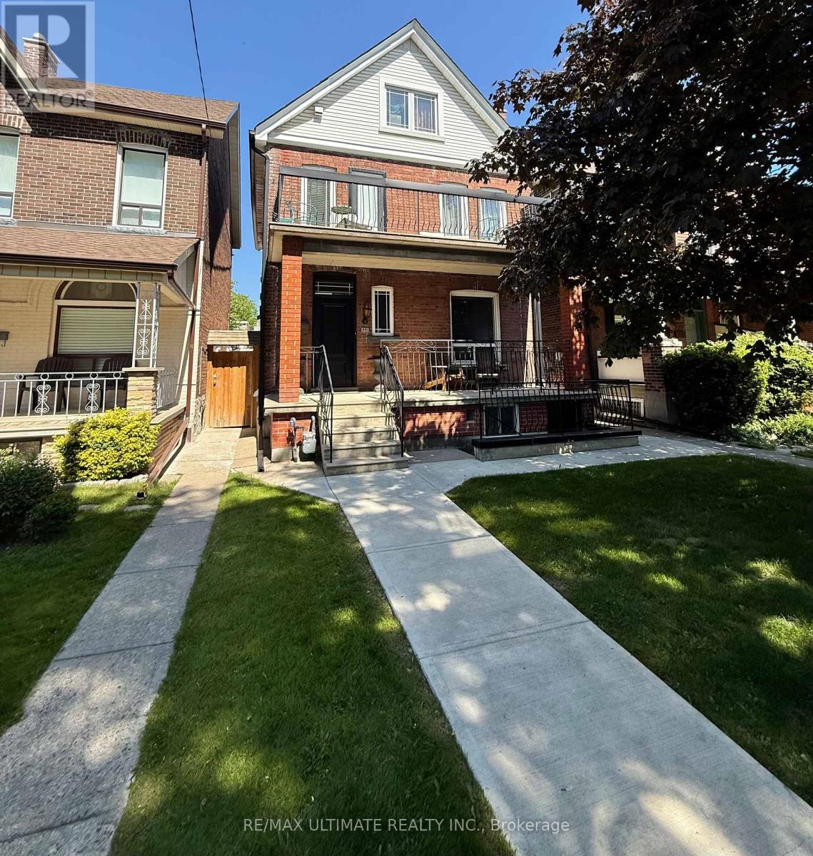 331 ST CLARENS AVENUE, Toronto, Ontario