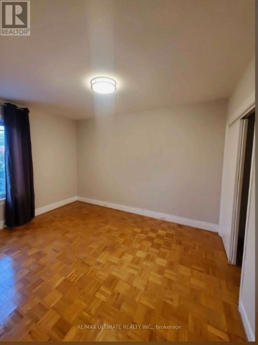 331 St Clarens Avenue, Toronto, Ontario  M6H 3W2 - Photo 5 - C13258970