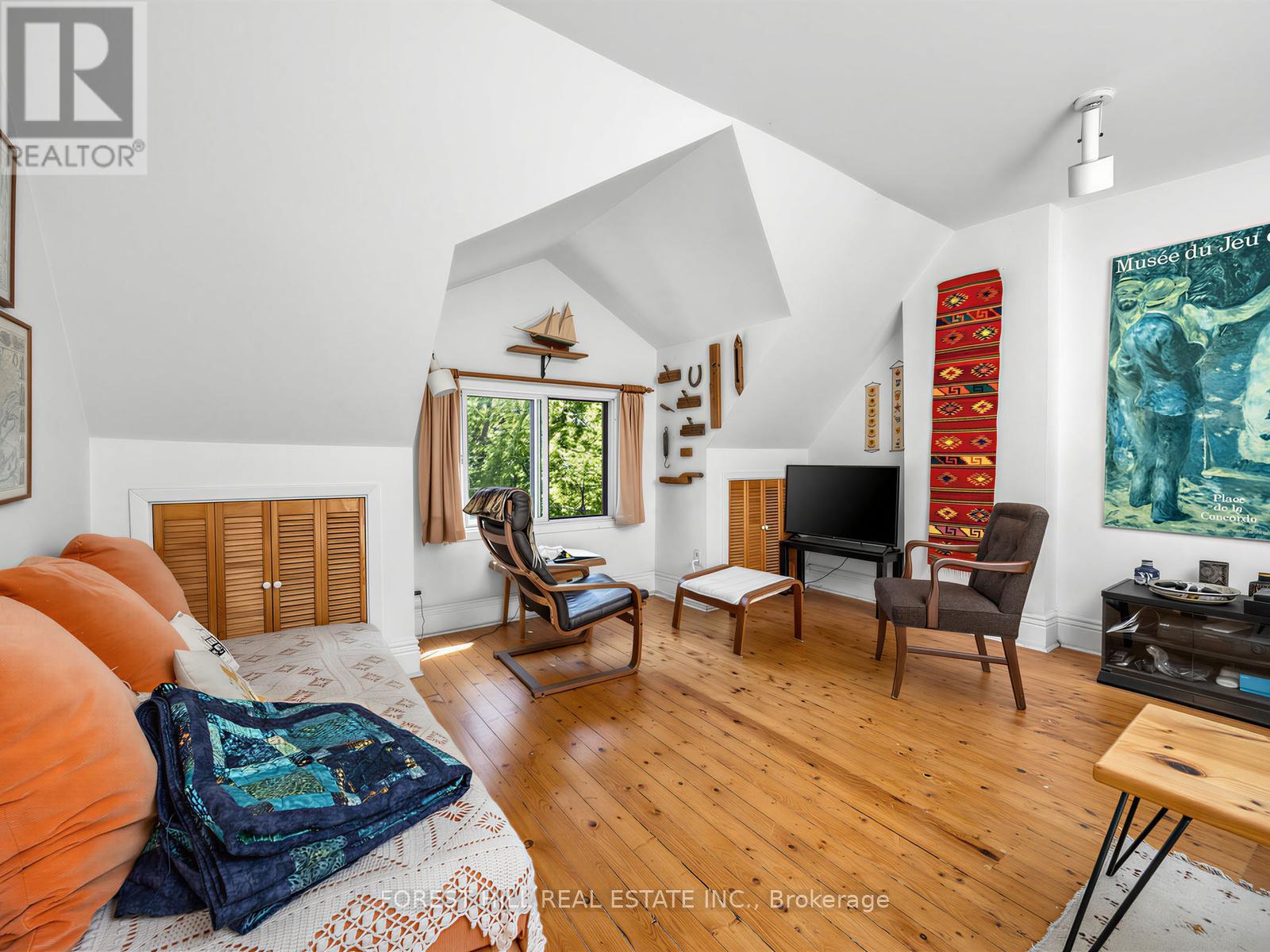144 Rushton Road, Toronto, Ontario  M6G 3J1 - Photo 14 - C13259262