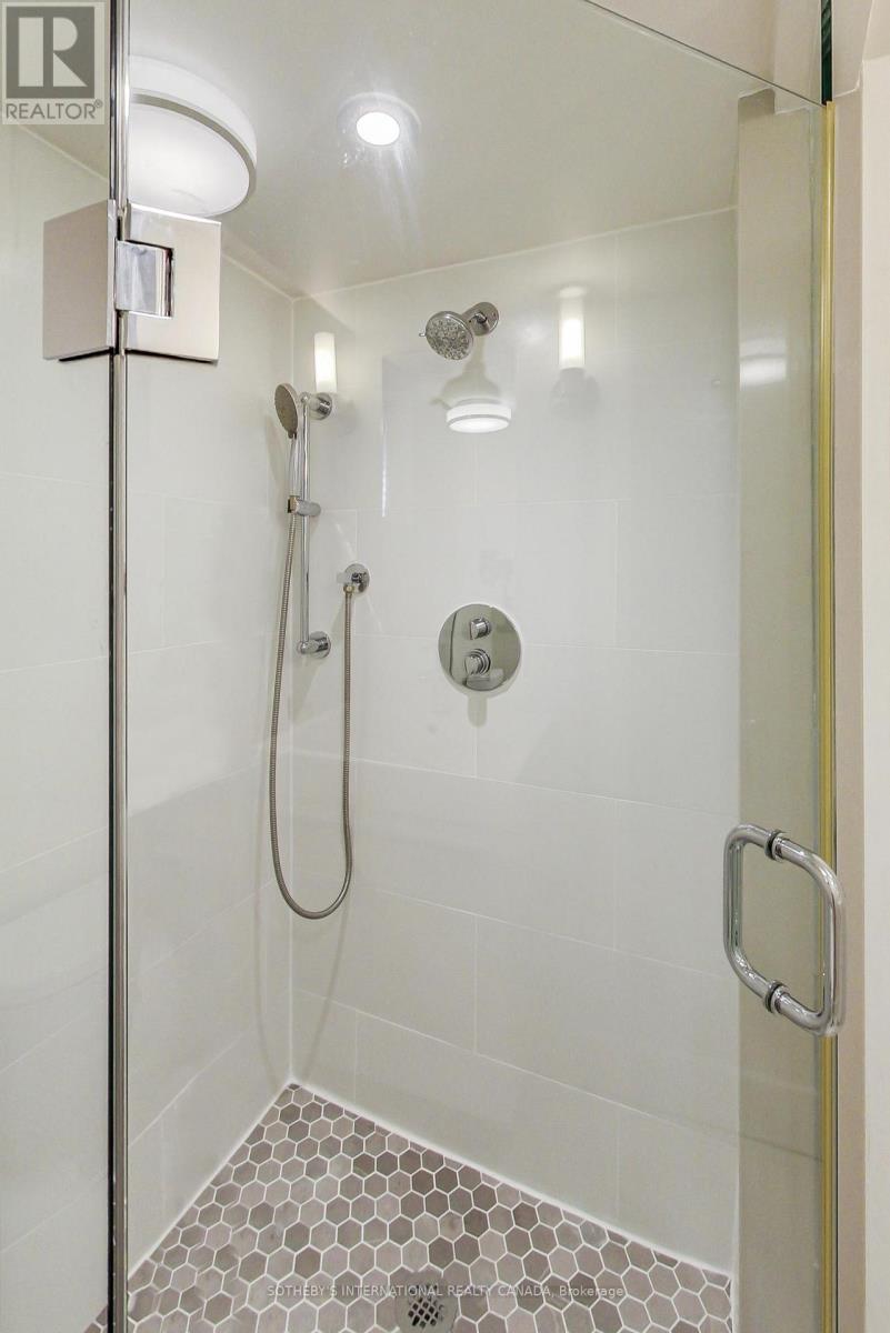 Lower - 669 Euclid Avenue, Toronto, Ontario  M6G 2T8 - Photo 22 - C13259306