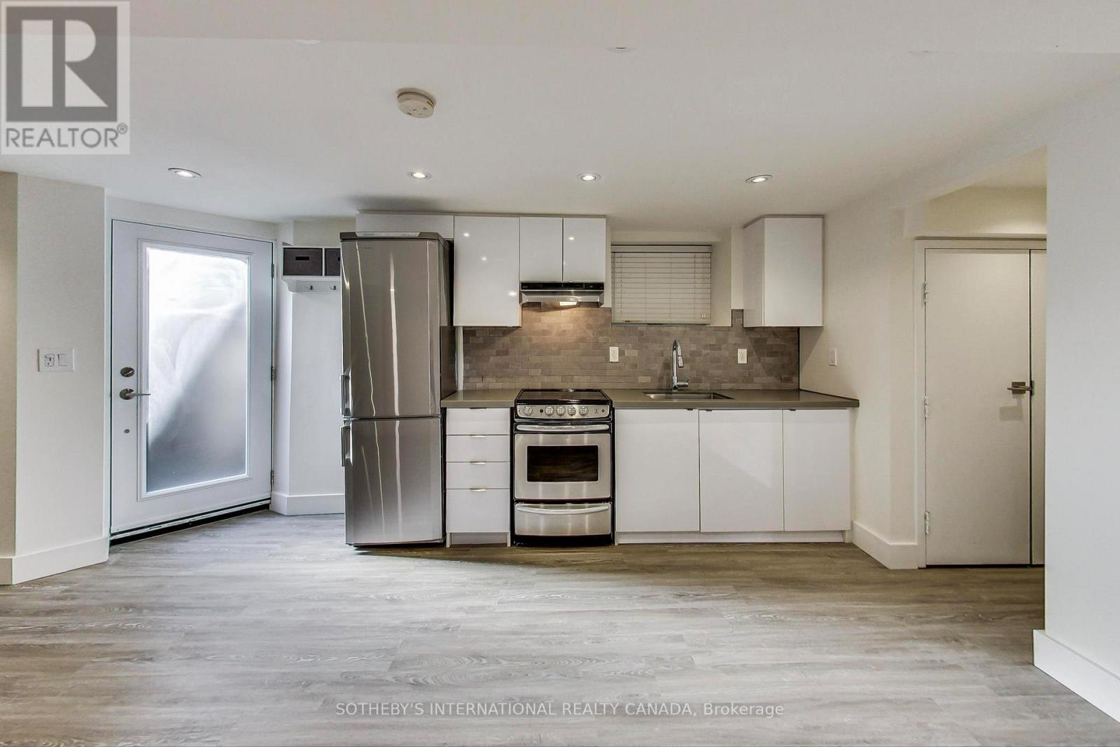 Lower - 669 Euclid Avenue, Toronto, Ontario  M6G 2T8 - Photo 8 - C13259306