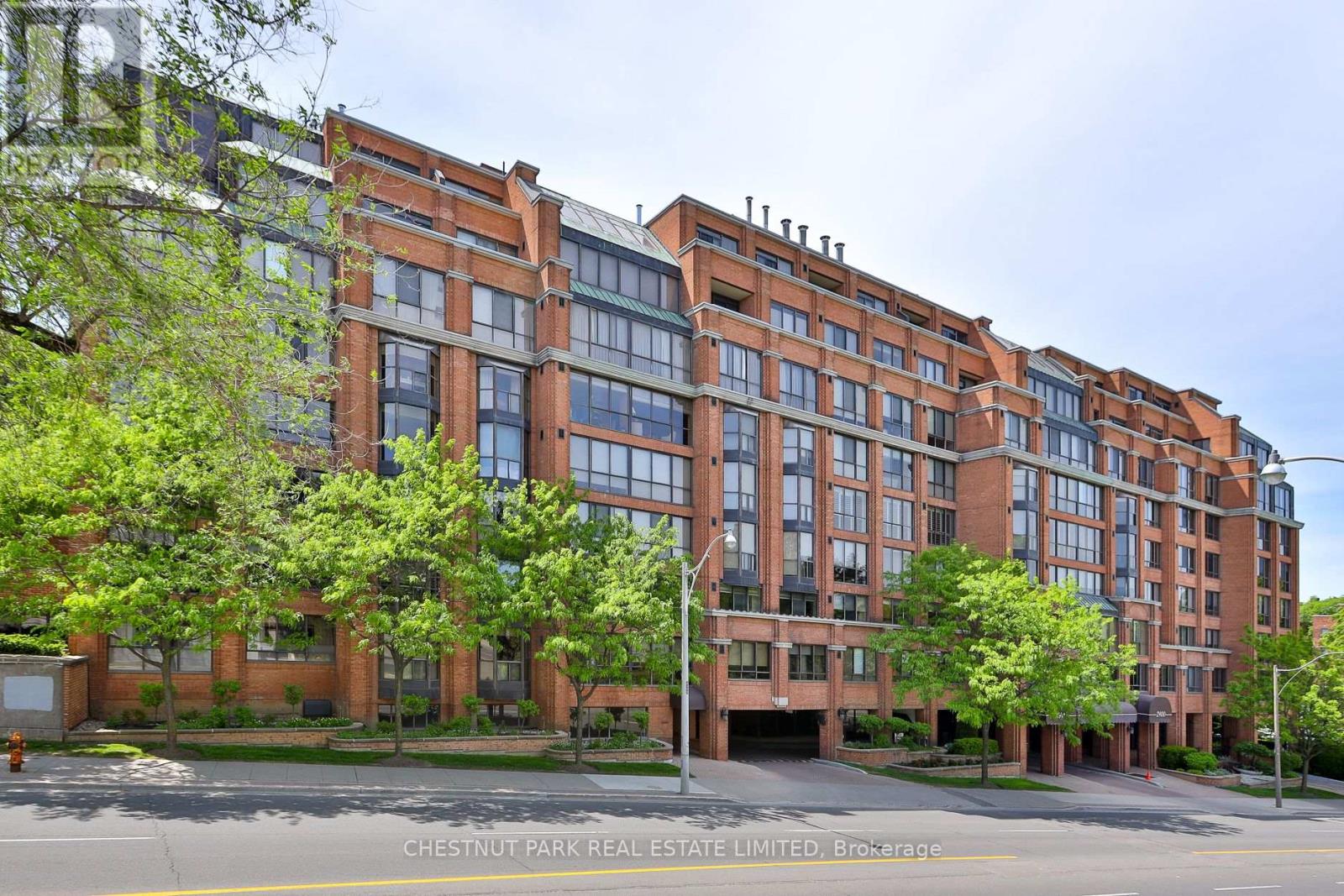 409 - 2900 YONGE STREET, Toronto, Ontario