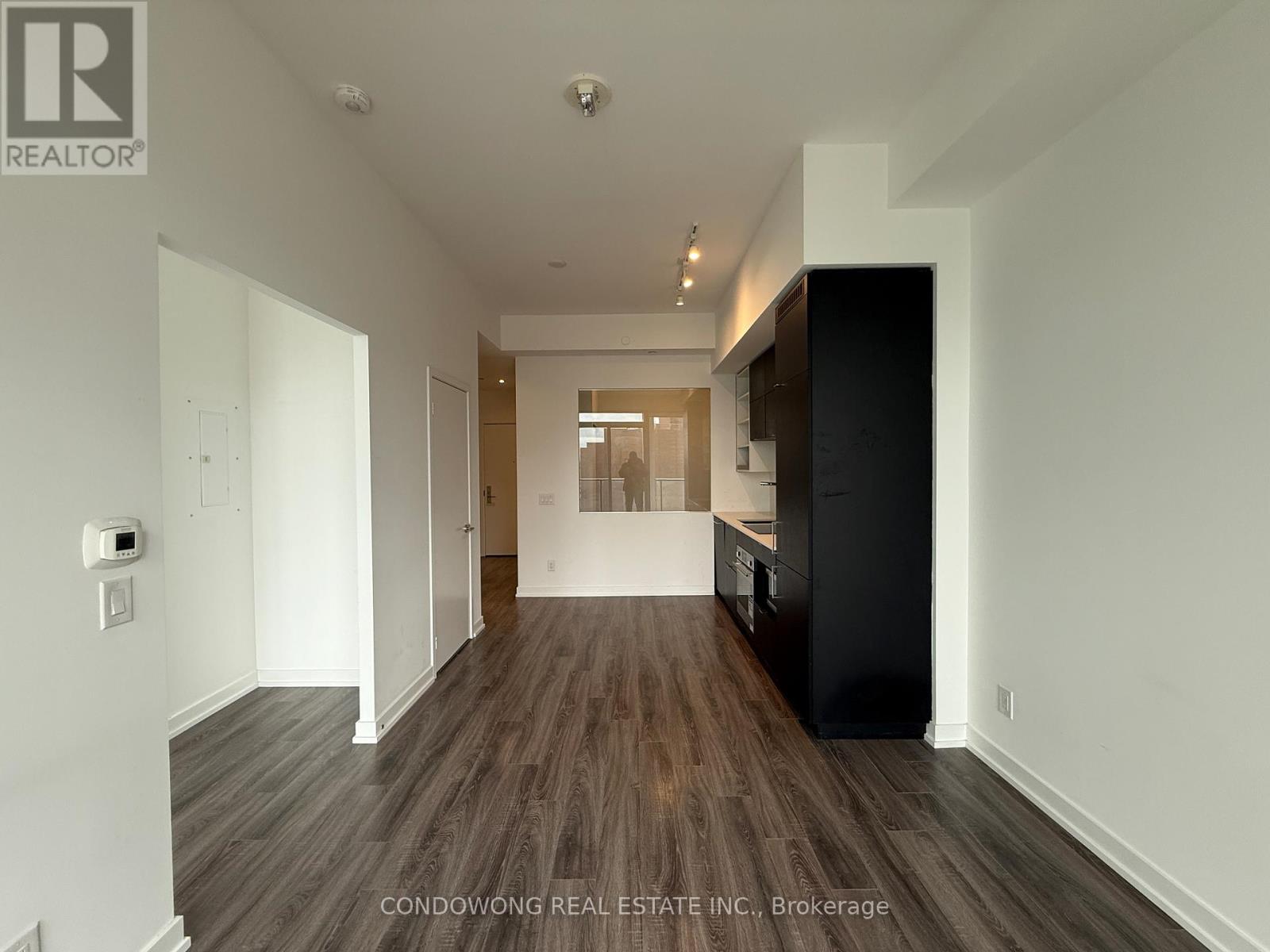 2113 - 20 Edward Street, Toronto, Ontario  M5G 0C5 - Photo 3 - C13260748