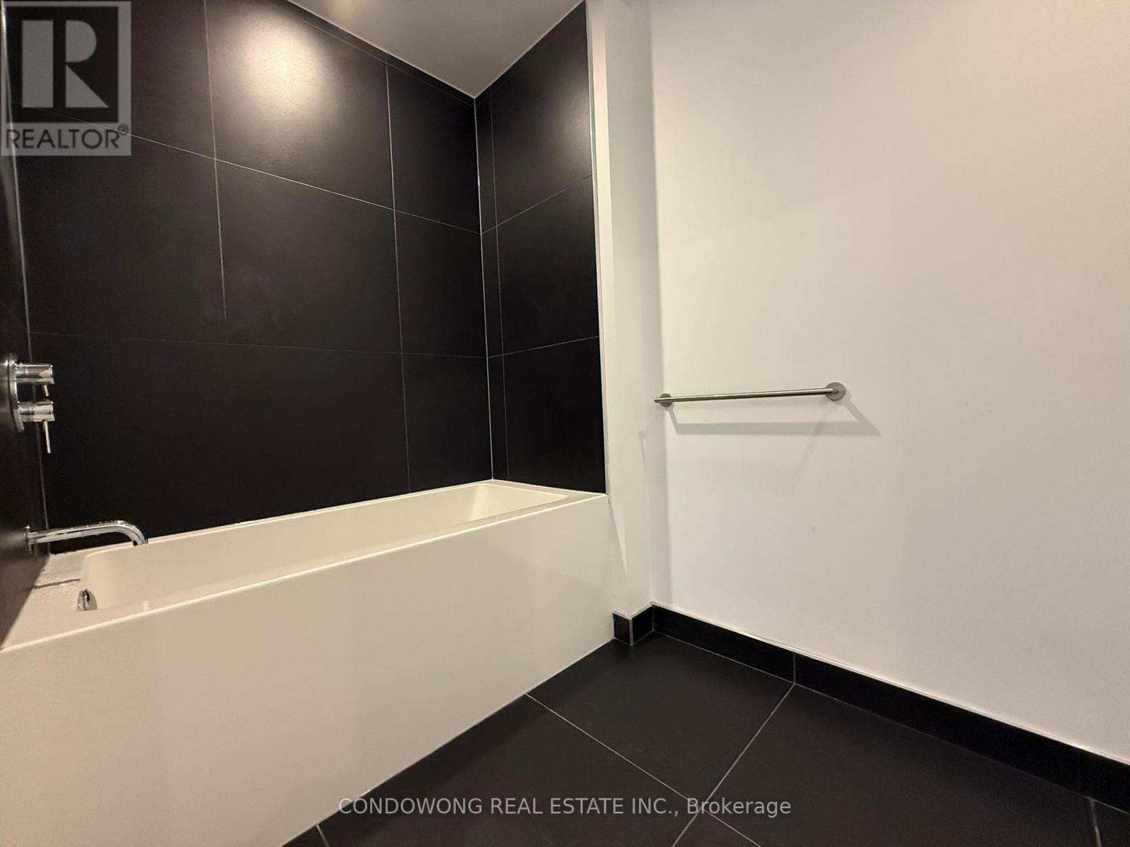 2113 - 20 Edward Street, Toronto, Ontario  M5G 0C5 - Photo 6 - C13260748
