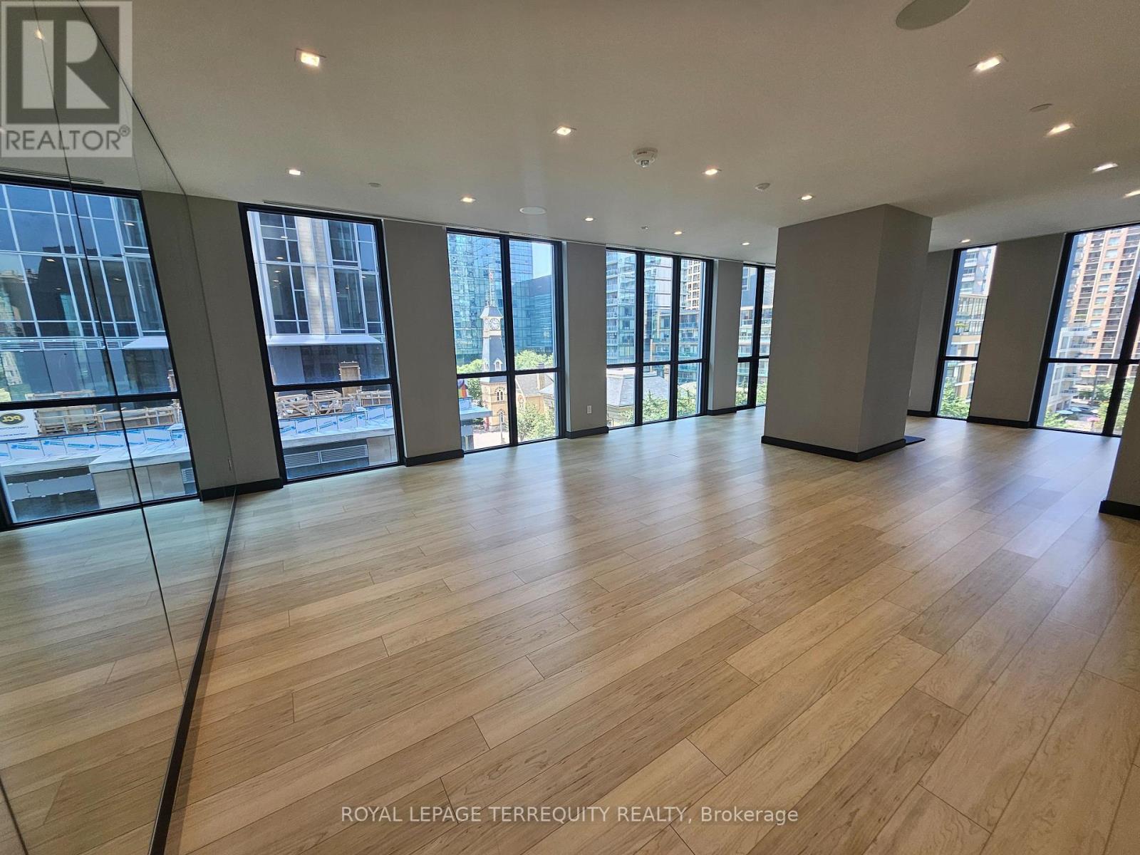 4401 - 1 Yorkville Avenue, Toronto, Ontario  M4W 0B1 - Photo 27 - C13262004