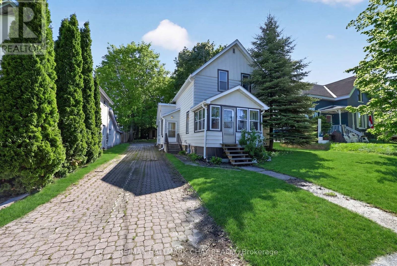 23 Maria Street, Penetanguishene, Ontario  L9M 1L5 - Photo 15 - S13251390