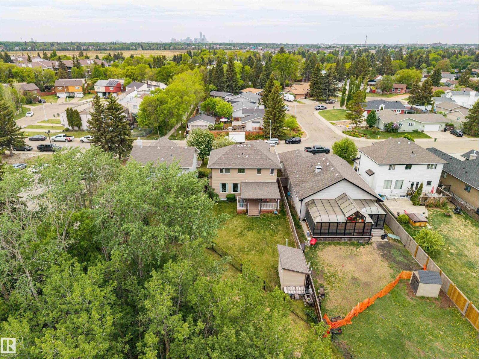 57 Homestead Crescent NW, Edmonton, Alberta  T5A 2Y1 - Photo 5 - E4492121