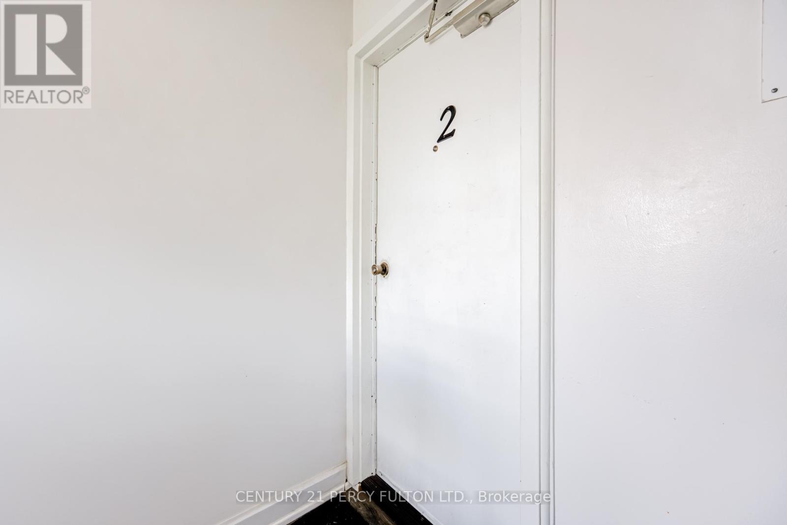 1100 Simcoe Street S, Oshawa, Ontario  L1H 4L6 - Photo 6 - E13260322