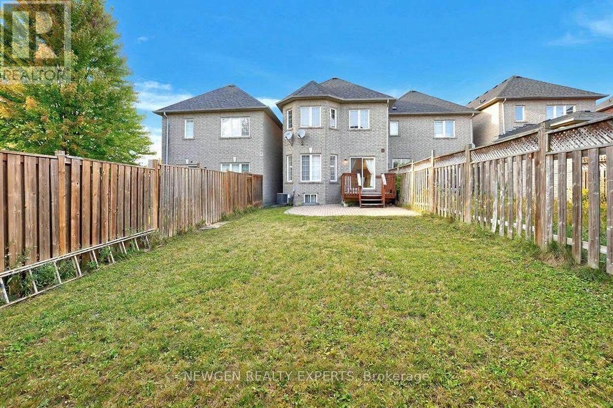 68 Root Crescent E, Ajax, Ontario  L1T 4M3 - Photo 16 - E13261958