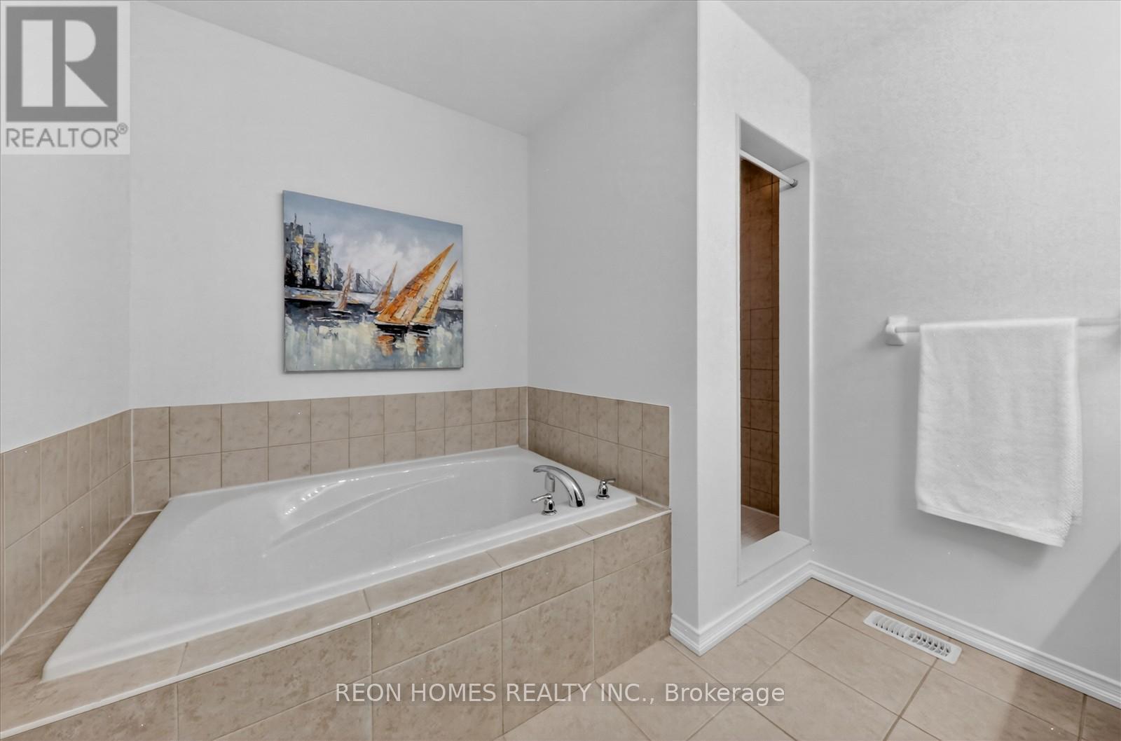 37 Raithby Crescent, Ajax, Ontario  L1Z 0S6 - Photo 34 - E13262254
