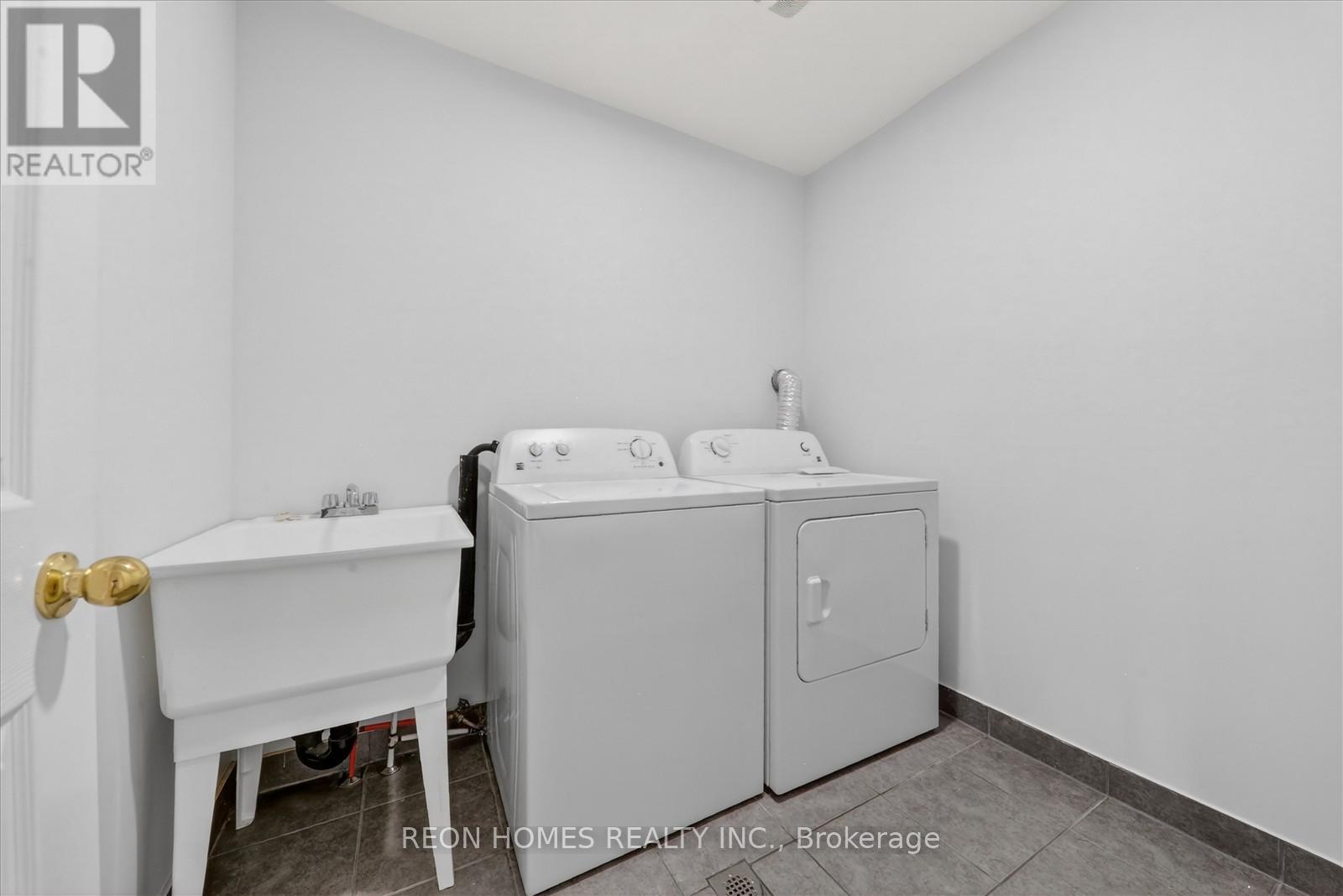 37 Raithby Crescent, Ajax, Ontario  L1Z 0S6 - Photo 43 - E13262254