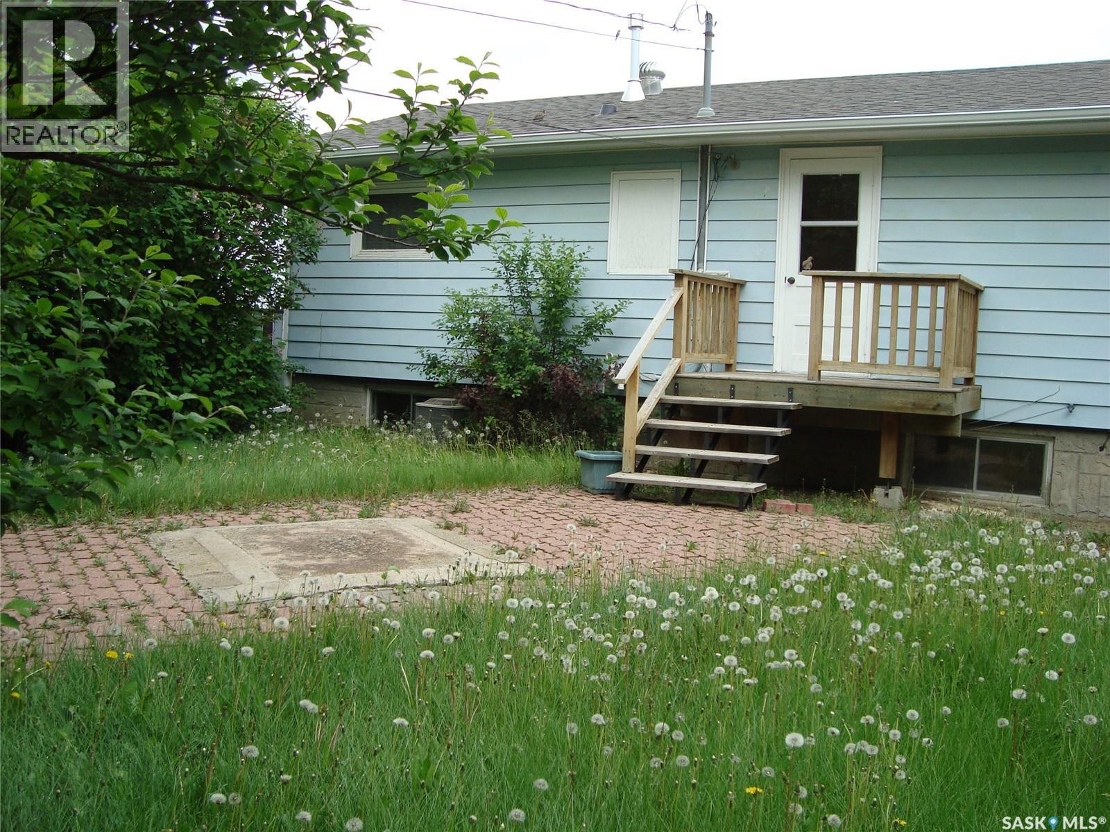 260 6th Avenue E, Gravelbourg, Saskatchewan  S0H 1X0 - Photo 27 - SK038454