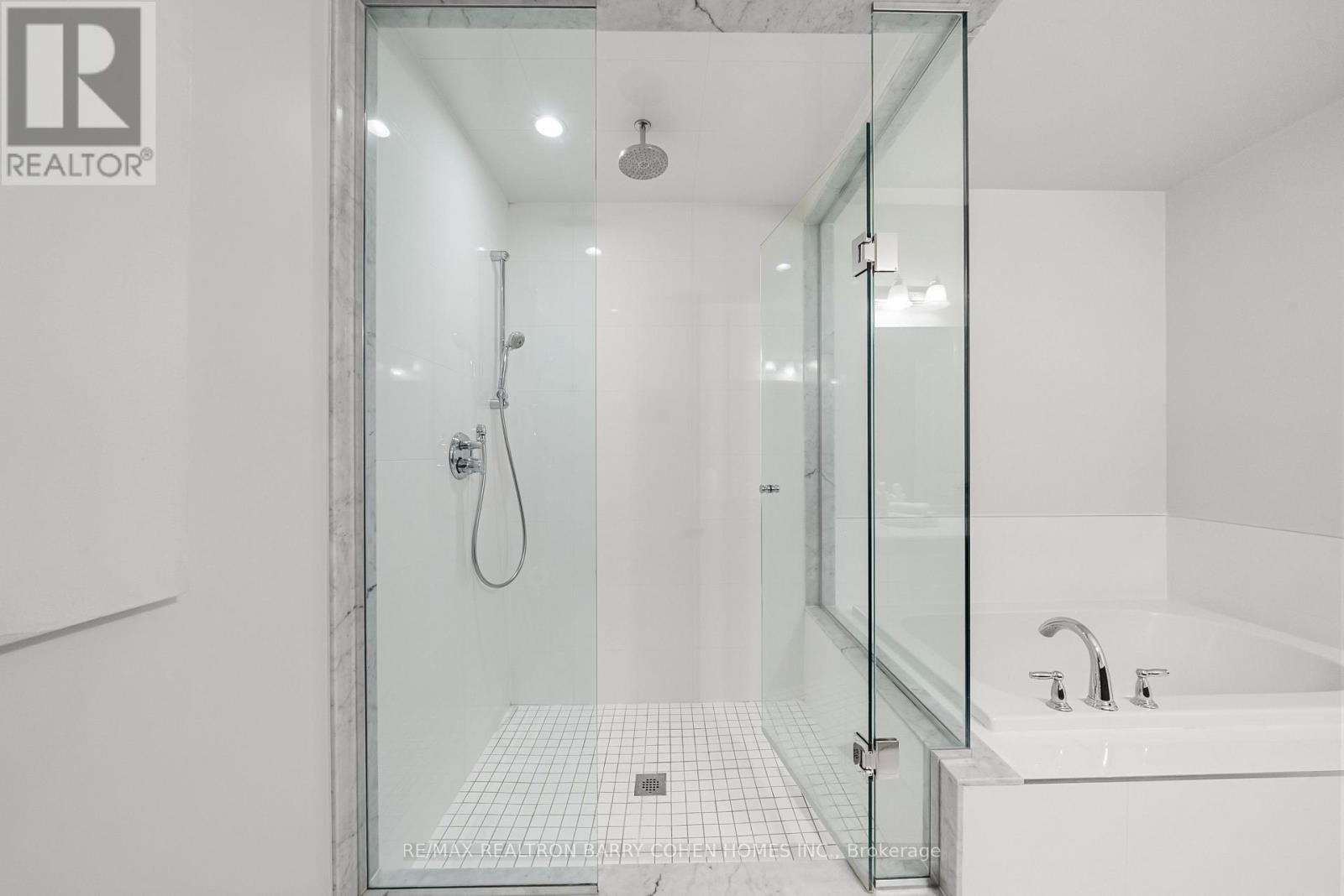 8 Heriot Place, Vaughan, Ontario  L6A 4Z6 - Photo 29 - N13258826