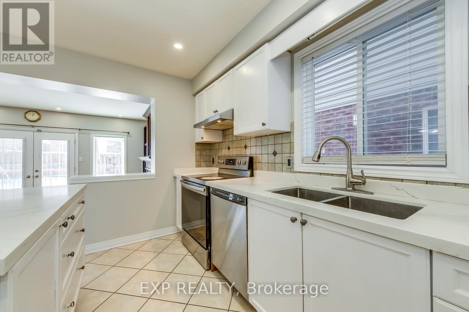 (Upper) - 11 Frankfurt Street W, Kitchener, Ontario  N2R 1T5 - Photo 14 - X13222668