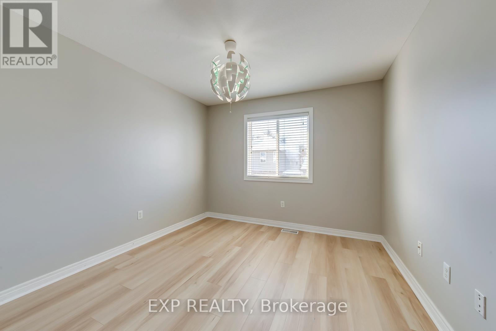 (Upper) - 11 Frankfurt Street W, Kitchener, Ontario  N2R 1T5 - Photo 29 - X13222668