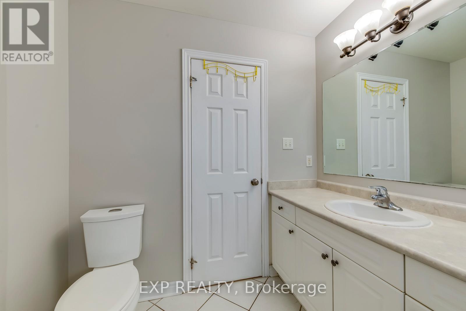 (Upper) - 11 Frankfurt Street W, Kitchener, Ontario  N2R 1T5 - Photo 34 - X13222668
