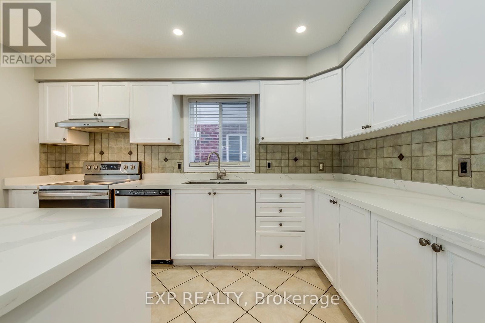 (Upper) - 11 Frankfurt Street W, Kitchener, Ontario  N2R 1T5 - Photo 13 - X13222668